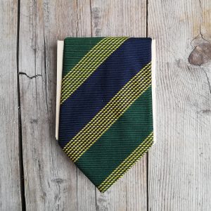 Block notes realizzato con una cravatta