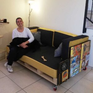 Divanone per Giulia ed Elisa, Modena