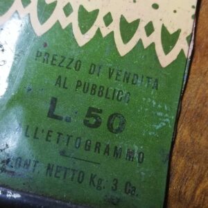 Divanone per Giulia ed Elisa, Modena