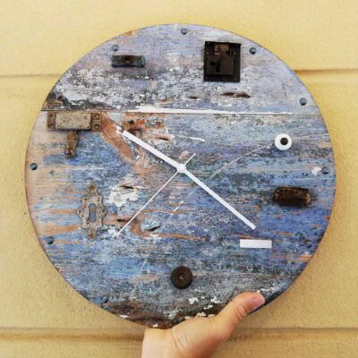 Orologio slim a casa di Francesco e Vanna