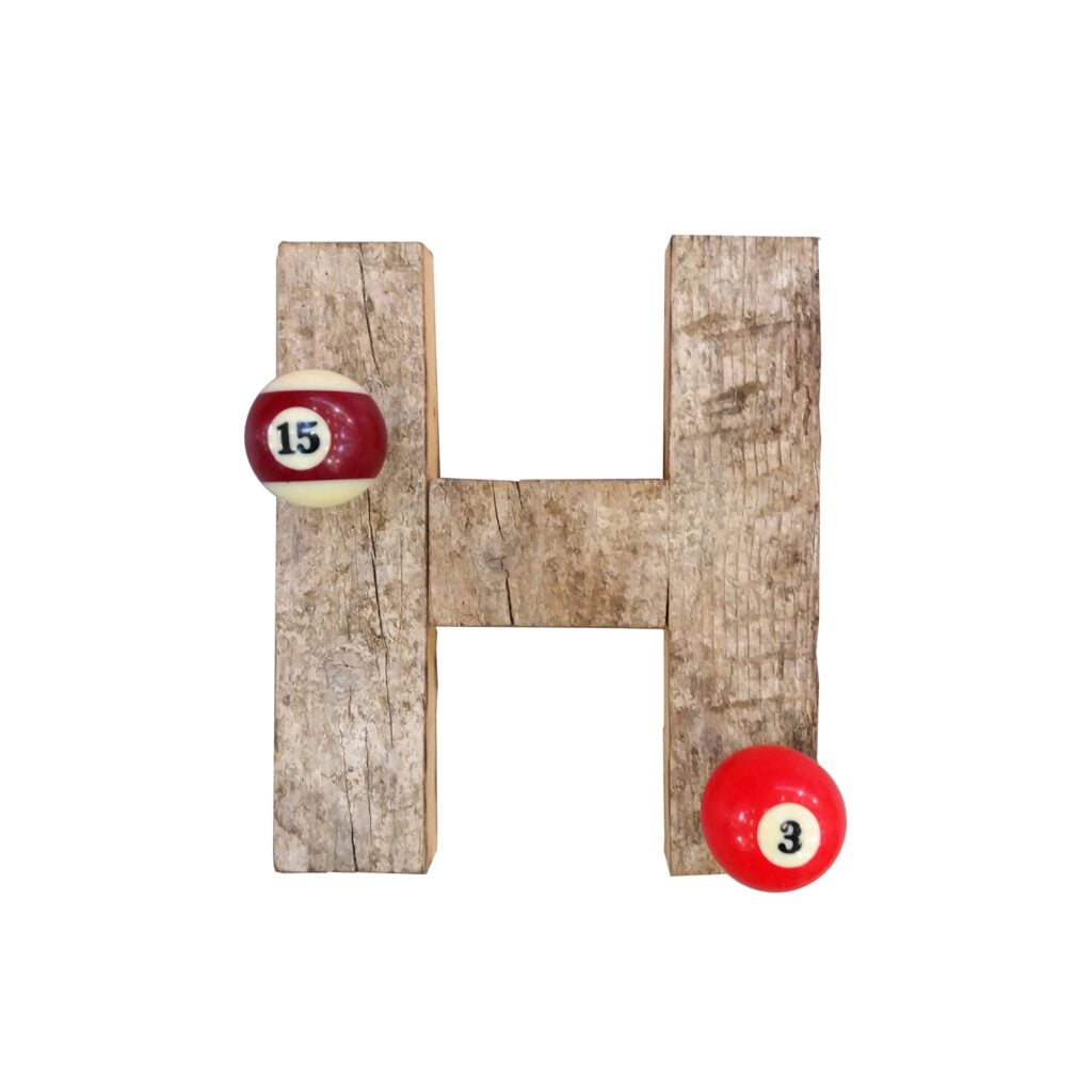 Attaccapanni lettera H