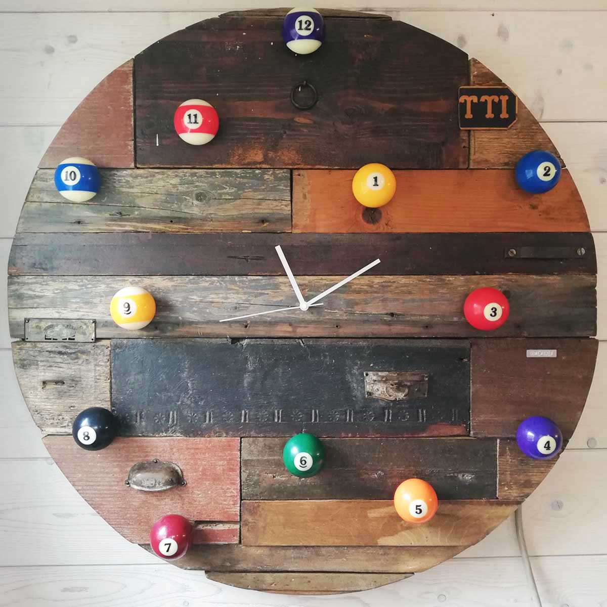 Orologio Biliardo a casa di Valentina e Matteo AFFI (VR) Orologio Biliardo a casa di Valentina e Matteo AFFI (VR) - immagine 5